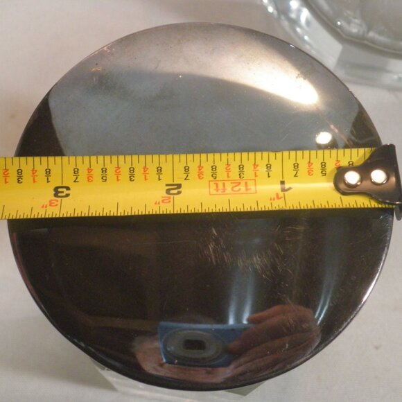 Vintage De Martus Octagonal Crystal Vanity Jars - Set of 2 - Picture 7 of 7